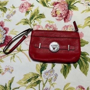 Corner Zip Wristlet GUESS